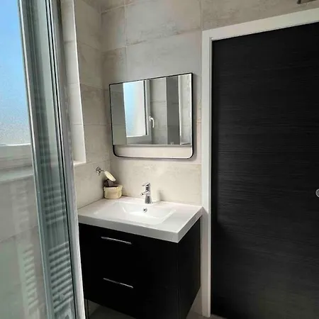 La Cite Guillemaud 1930, Lumineux, Balcon Et Wifi Apartment