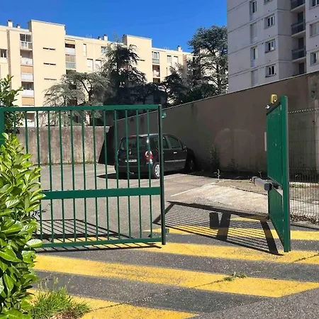 La Cite Guillemaud 1930, Lumineux, Balcon Et Wifi Vienne (Isere)