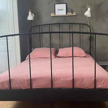 Apartment La Cite Guillemaud 1930, Lumineux, Balcon Et Wifi